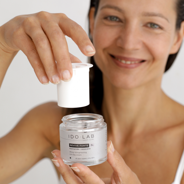 REVIVE REFILL   Liftingujący i...